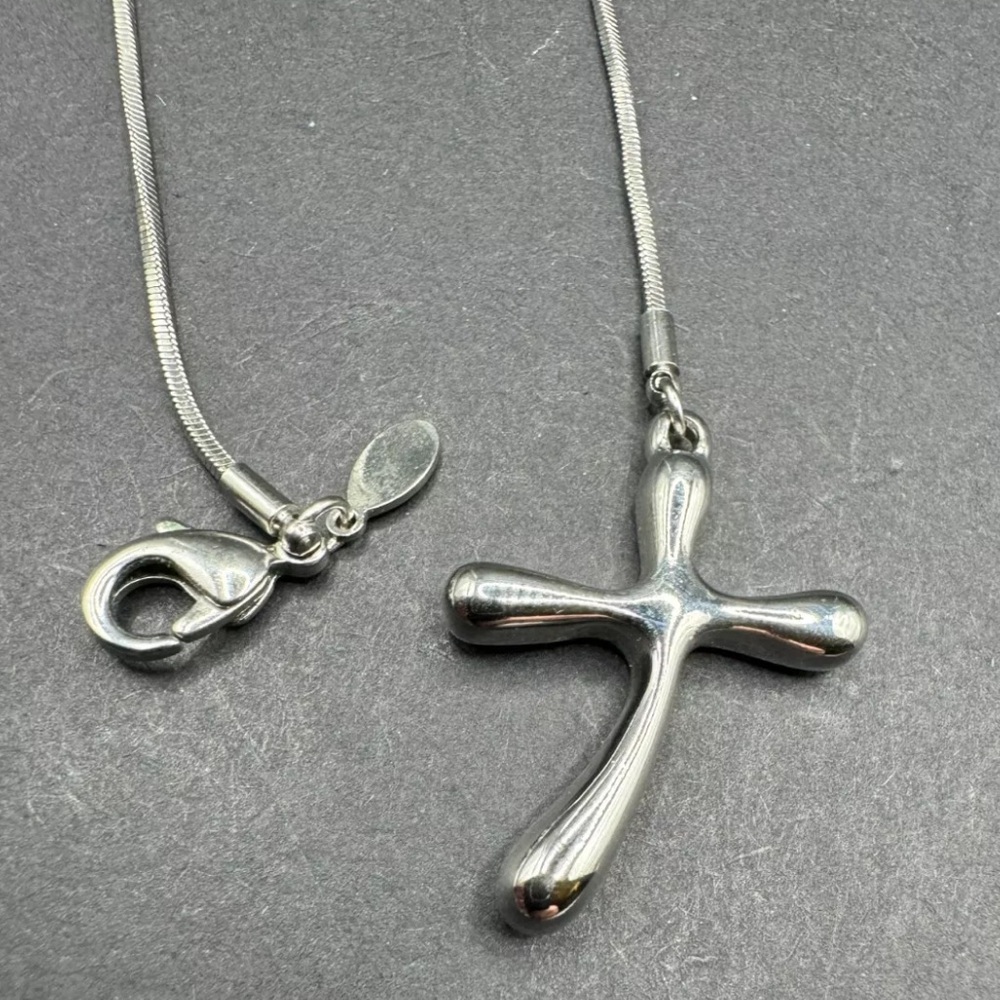 Vintage Premier designs Silvertone snake chain anklet with cross dangle